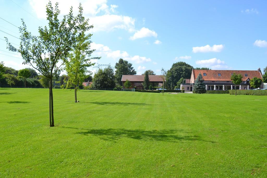 Le Domaine Des Cigognes Hotel Ennevelin Exterior foto