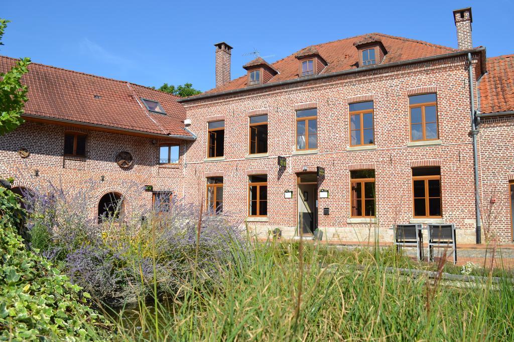 Le Domaine Des Cigognes Hotel Ennevelin Exterior foto