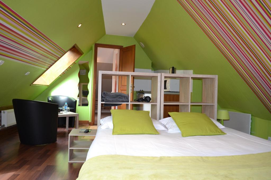 Le Domaine Des Cigognes Hotel Ennevelin Cameră foto